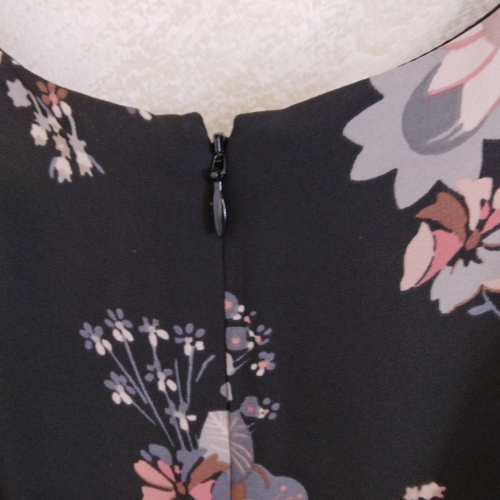 Size 6 Loft Wildflower Flounce Dress Dark Blue - Picture 6 of 13